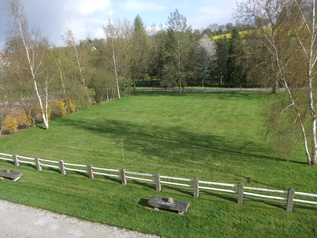 Gites De L'Aumondiere Condé-sur-Noireau Exterior foto