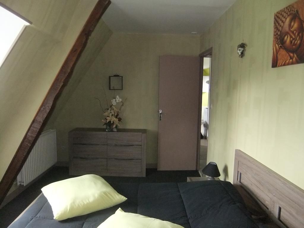 Gites De L'Aumondiere Condé-sur-Noireau Quarto foto
