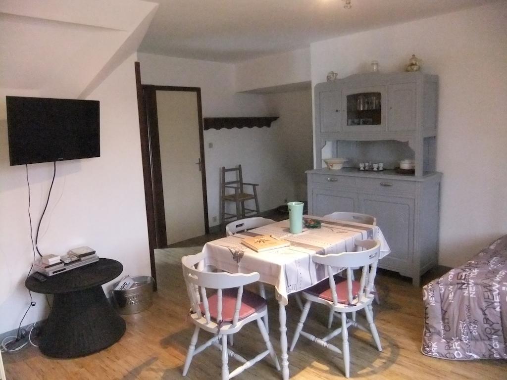 Gites De L'Aumondiere Condé-sur-Noireau Quarto foto